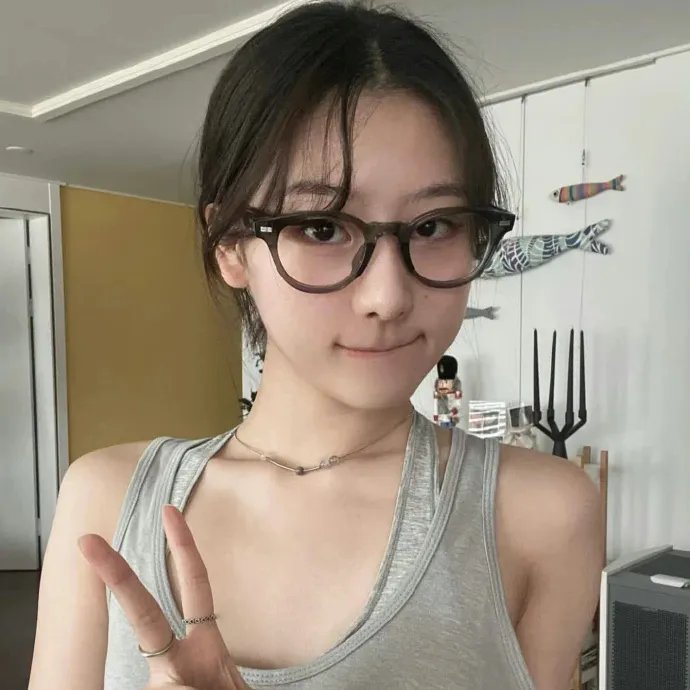 纸板屋女孩